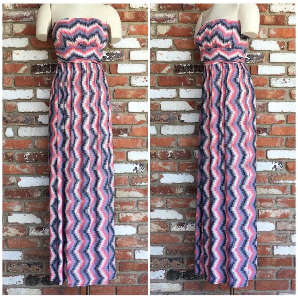 Flattering Strapless Chevron Maxi Dress!